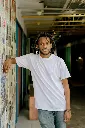 unsplash_fTDWpCxLA0k_t-shirt.webp